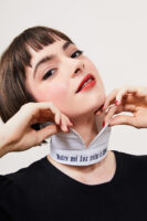 Col Claudine brodé MONTRE MOI TES SEINS À 16h08 🇫🇷