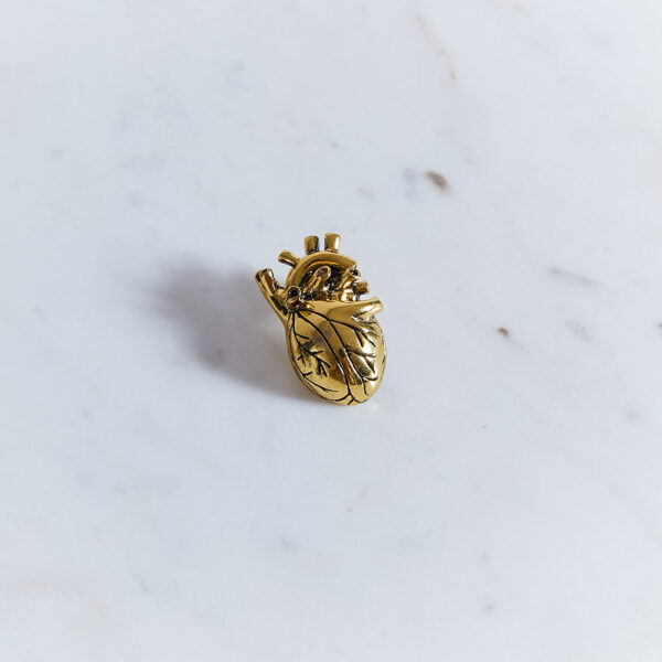 Broche LE COEUR BIEN ACCROCHÉ Gold