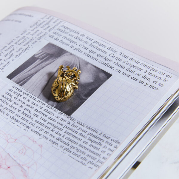 Broche LE COEUR BIEN ACCROCHÉ Gold
