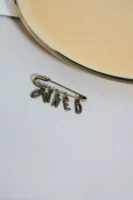 Broche A LA LETTRE