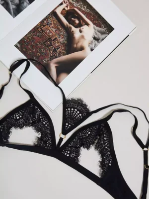 AM-culotte-onconnu-bralette-ouvert-inconny-0228-vous-monsieur-les-nouveautes