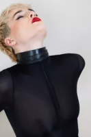 Catsuit UNZIP ME en zentai noir semi-opaque