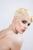 Boucles d'oreille Asymetriques LA CHAMADE Strass