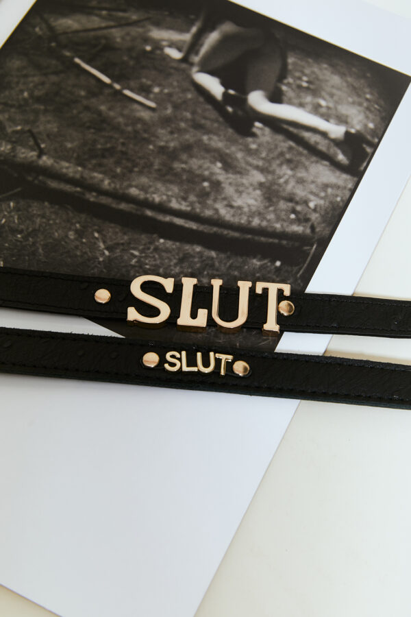 Choker YES SIR lettre SLUT x Liebe