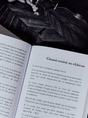 SANS FILTRE, un livre de Emmanuelle Roué. Dans vos fantasmes, à quelle extrémité du fouet serez-vous ? Une expérience BDSM 100 % française pour public averti.