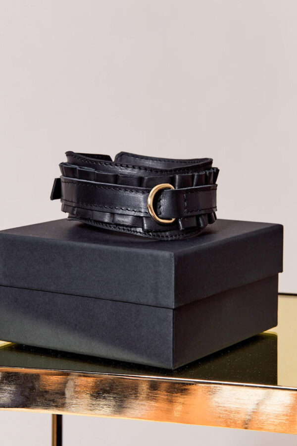 Menotte en cuir ROISSY D-Ring x Maison Dressage
