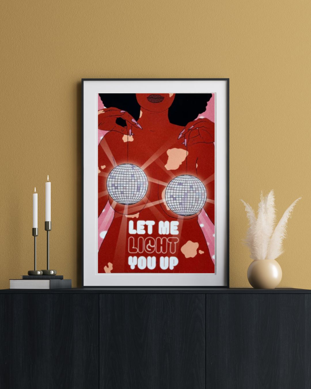 Affiche Disco Boobs ! L'univers de Troty est à la fois pop, politique et poétique, pensé pour faire rayonner la puissance féminine sur vos murs. Affiches féministes Troty à découvrir!