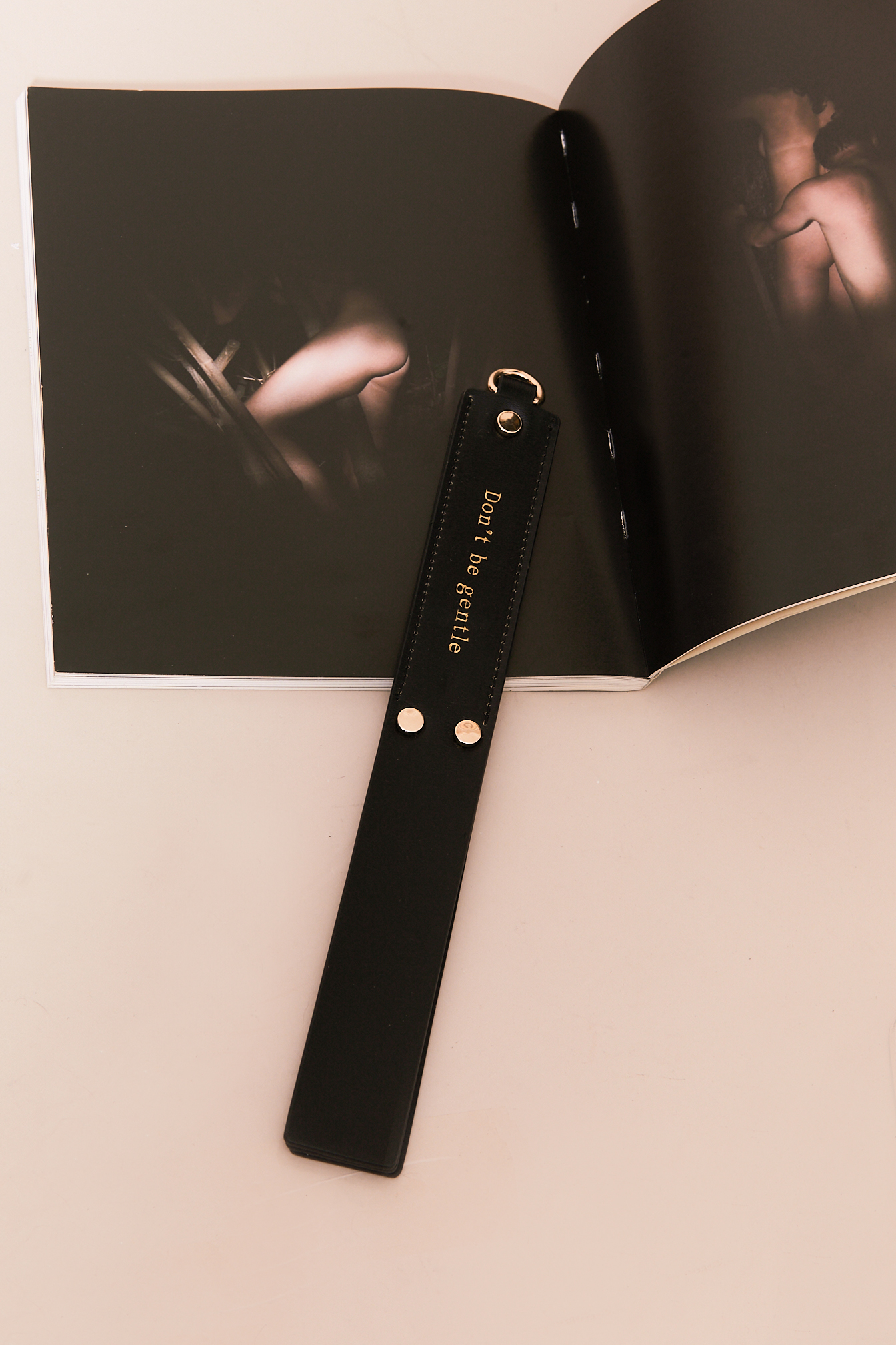 Paddle en cuir DON'T BE GENTLE, 24k 🇫🇷